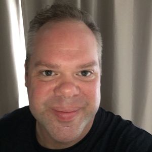 Meet your Posher, Brady